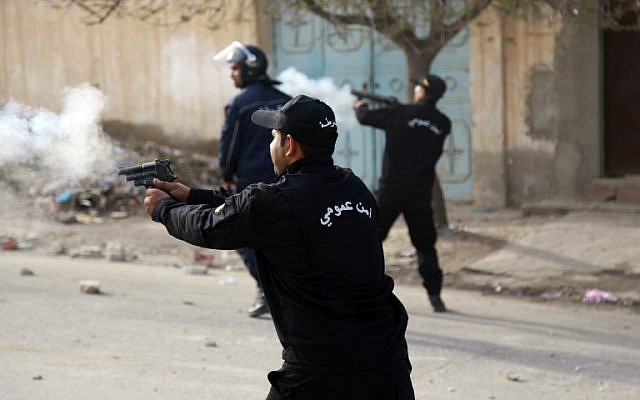 Tunisie: Usage du gaz lacrymogène contre des chauffeurs de taxis à Kasserine