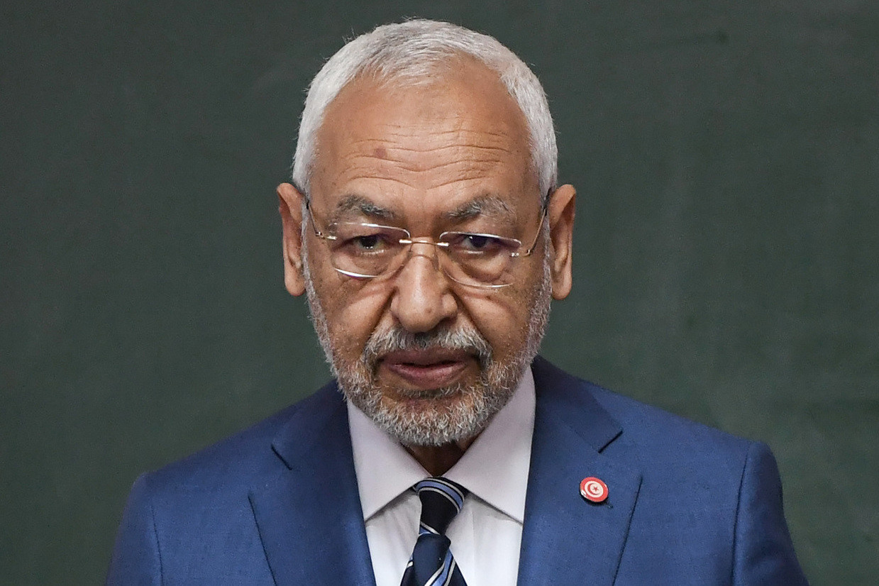 Tunisie : Ghannouchi aurait l’intention de se présenter pour un nouveau mandat, Harouni répond