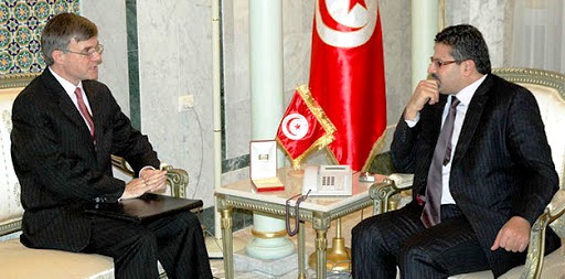 L’ancien ambassadeur américain à Tunis embêté par les prouesses d’Abir Moussi