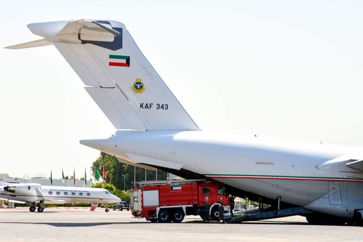 Tunisie : Arrivée de deux avions koweïtiens chargés de fourgons d’incendie et des réservoirs d’eau