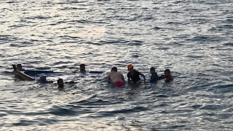 Tunisie – Djerba : Trois morts, 11 rescapés et trois disparus dans le naufrage d’une barque