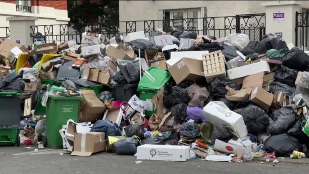 Paris: l'enfer des poubelles 