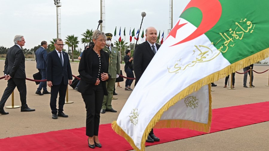 Algérie : Borne avance masquée, la France achète massivement du gaz et du pétrole algériens