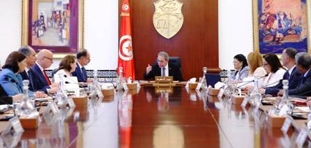 Tunisie – Hachani préside un conseil ministériel pour étudier l’appui logistique au recensement général de la population