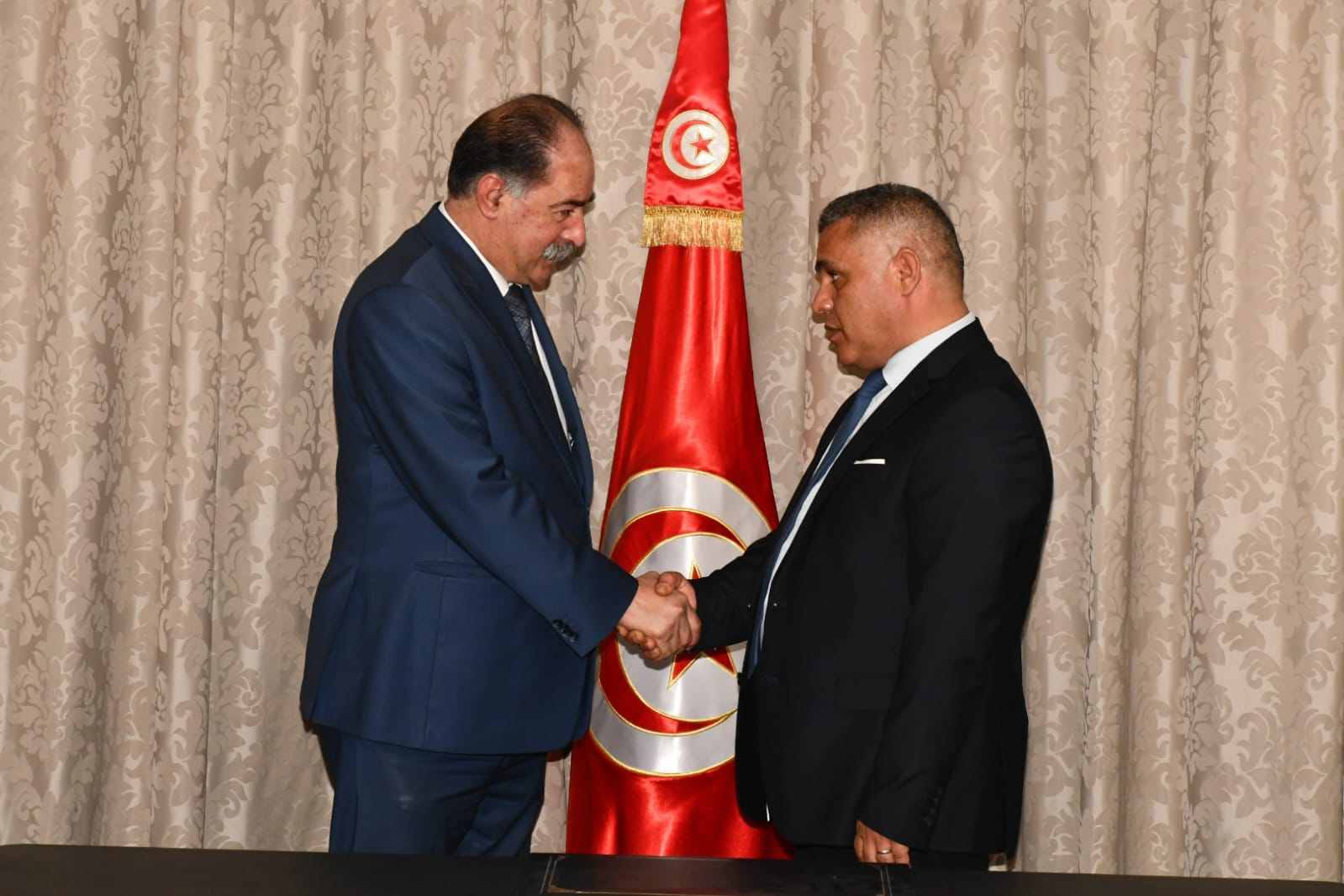 Tunisie – Ministère de l’Intérieur : Cérémonie de passation des pouvoirs entre Khaled Ennouri et Kamel Feki