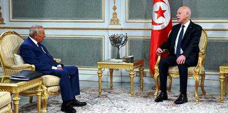 Tunisie – Saïed appelle les banques à mettre la main dans la poche pour booster le développement régional